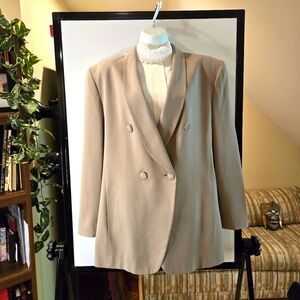 Jones New York Woman's Tan Double-Breasted Jacket/Blazer, Size 12